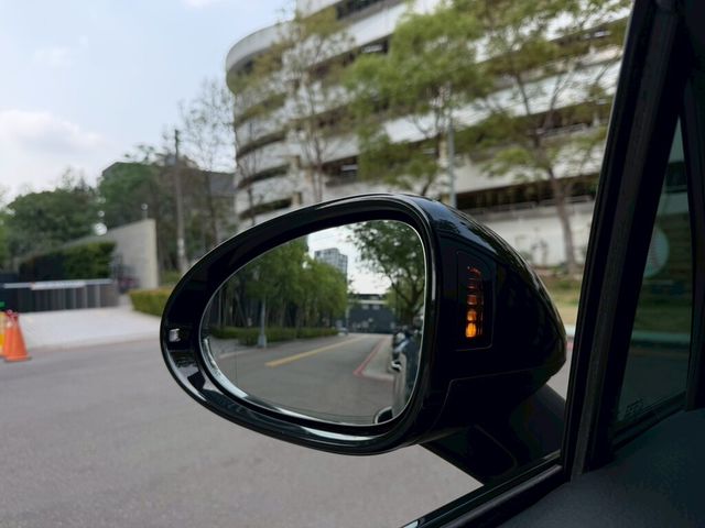 PORSCHE保時捷 MACAN  第16張相片