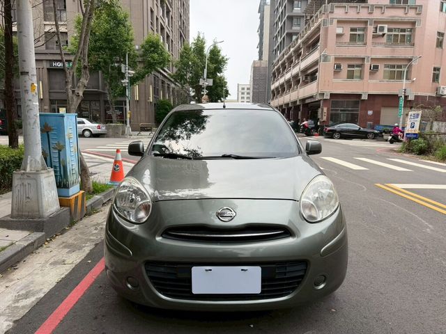NISSAN日產 MARCH  第3張相片
