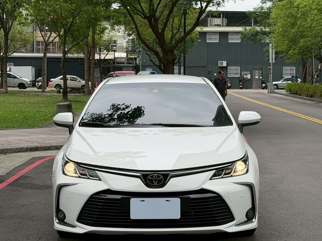 TOYOTA豐田 ALTIS  第2張相片