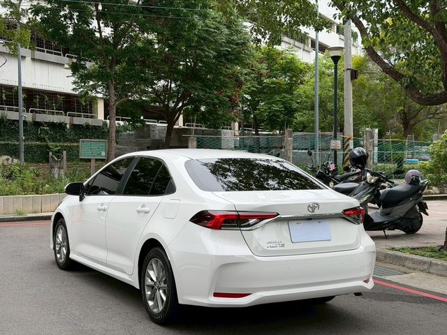 TOYOTA豐田 ALTIS  第5張相片