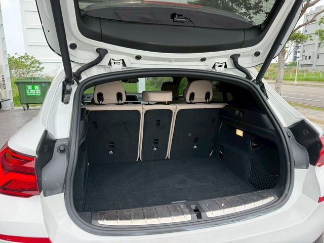 BMW寶馬 X2  第12張相片