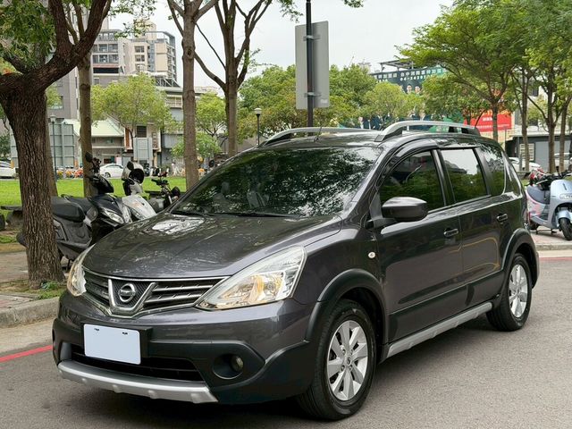 NISSAN日產 LIVINA  第2張相片