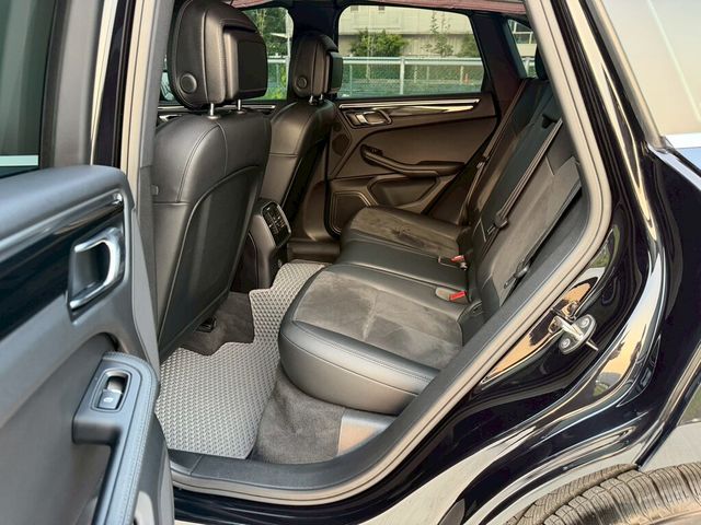 PORSCHE保時捷 MACAN S  第10張相片