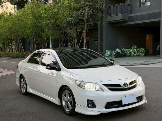 TOYOTA豐田 ALTIS  第1張相片