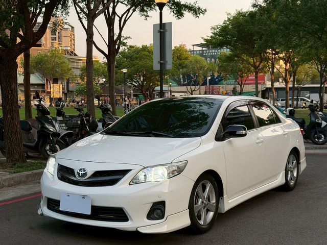 TOYOTA豐田 ALTIS  第2張相片