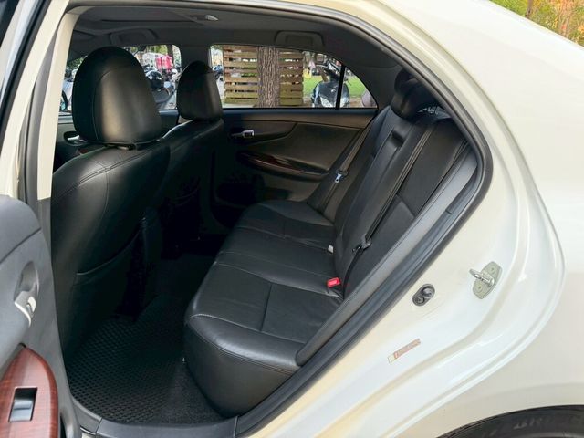 TOYOTA豐田 ALTIS  第4張相片