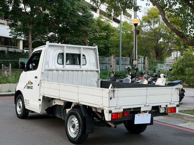 TOYOTA豐田 TOWN ACE  第3張相片