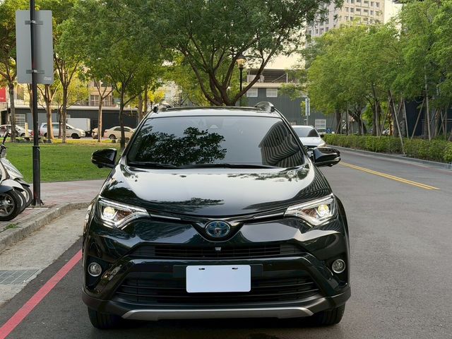 TOYOTA豐田 RAV4  第3張相片