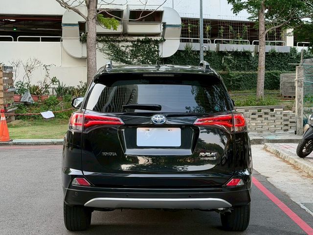 TOYOTA豐田 RAV4  第5張相片