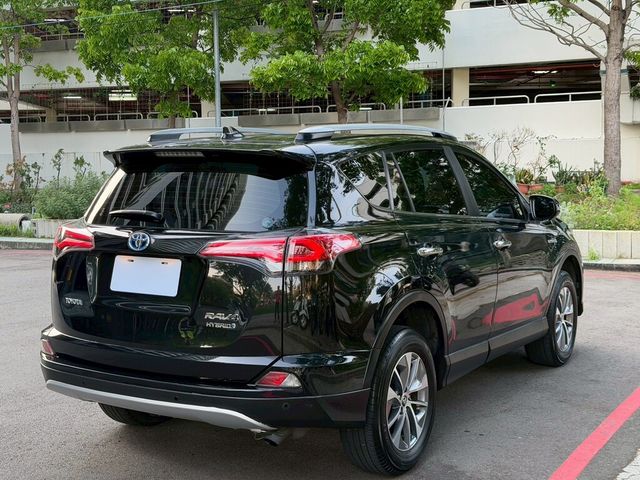TOYOTA豐田 RAV4  第7張相片