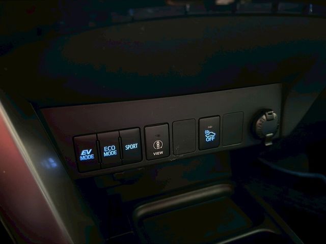 TOYOTA豐田 RAV4  第12張相片