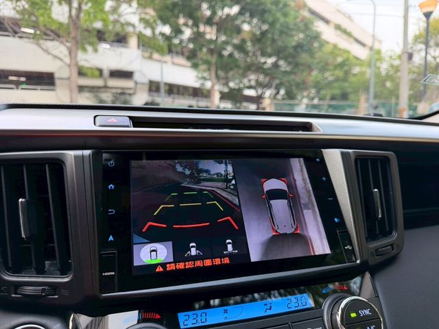 TOYOTA豐田 RAV4  第13張相片