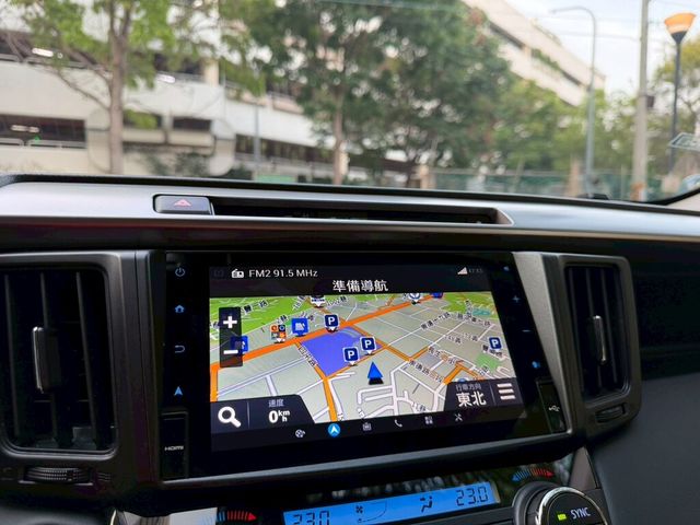 TOYOTA豐田 RAV4  第14張相片