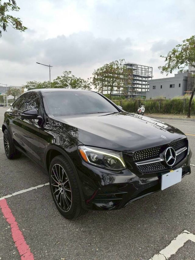M-BENZ賓士 GLC300 AMG COUPE  第2張相片