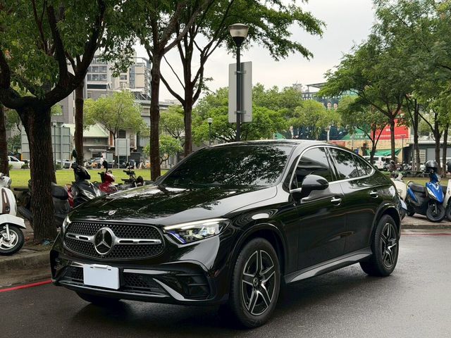 M-BENZ賓士 GLC300 AMG COUPE  第2張相片