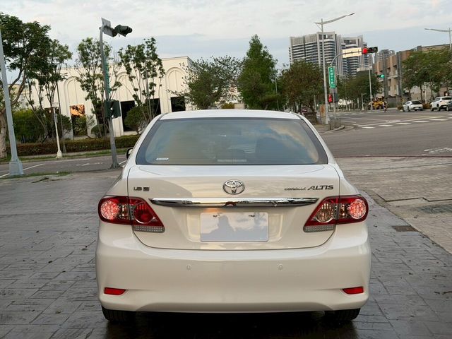 TOYOTA豐田 ALTIS  第5張相片