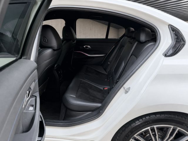 BMW寶馬 320I  第6張相片