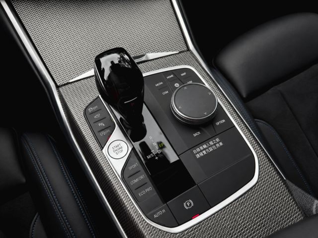 BMW寶馬 320I M SPORT  第11張相片