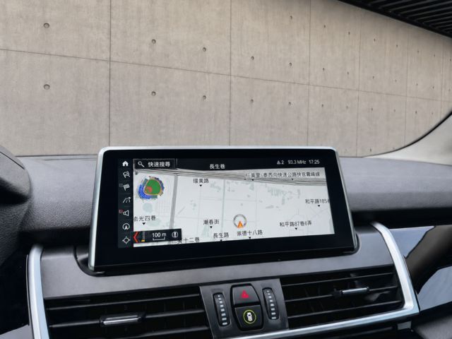BMW寶馬 220I  第9張相片