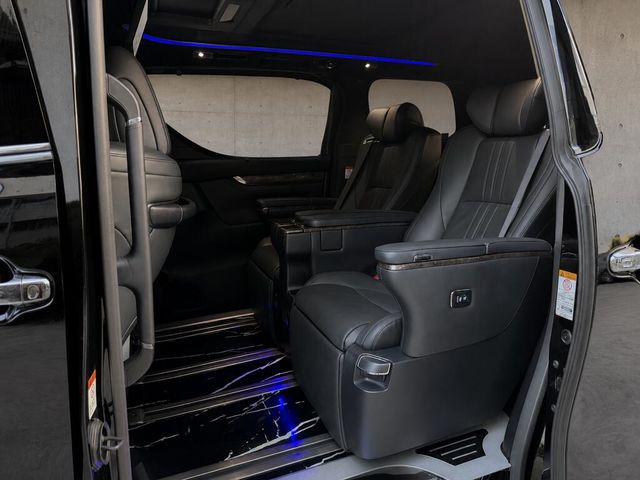 TOYOTA豐田 ALPHARD  第6張相片