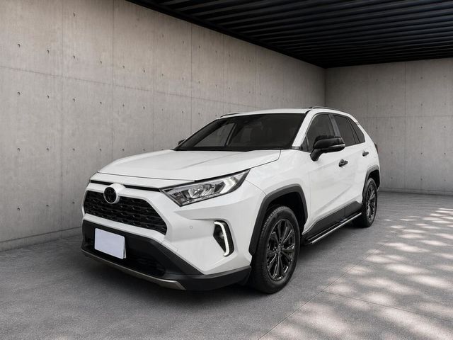 TOYOTA豐田 RAV4  第1張相片