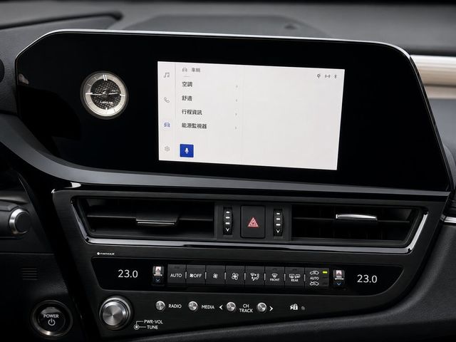 LEXUS凌志 ES300H  第9張相片