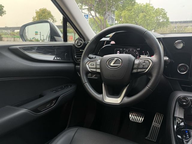 LEXUS凌志 NX200  第13張相片