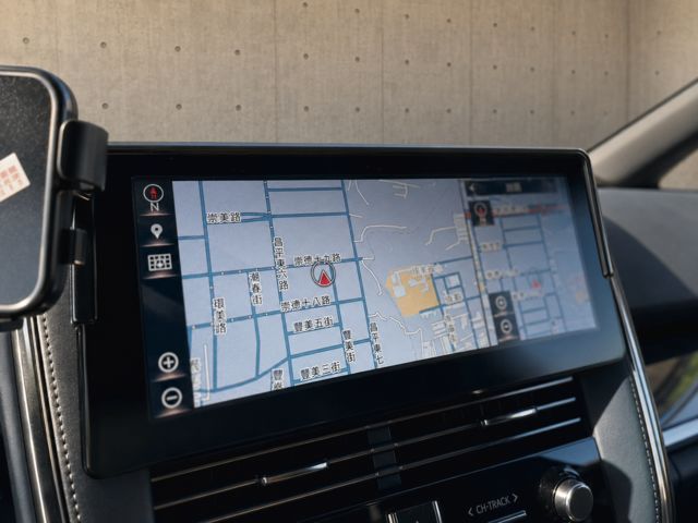 LEXUS凌志 LM300H  第6張相片