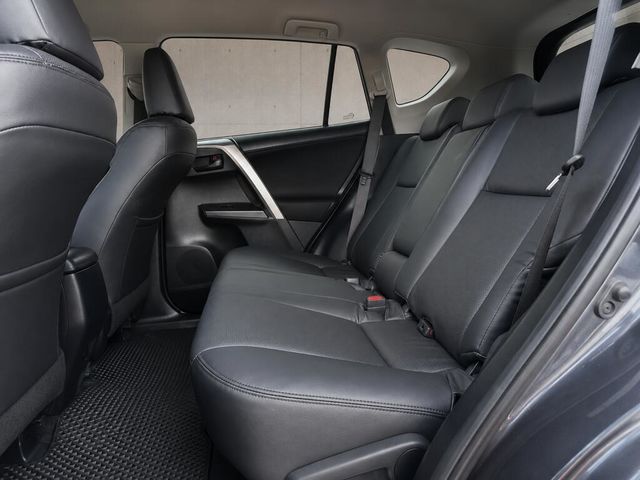 TOYOTA豐田 RAV4  第7張相片