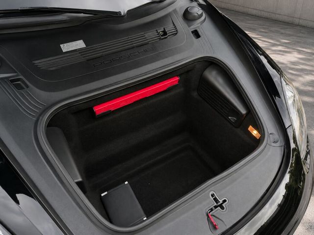 PORSCHE保時捷 CAYMAN  第4張相片