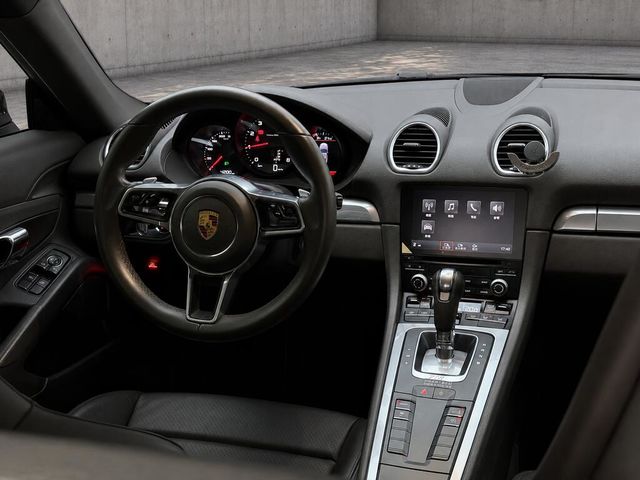 PORSCHE保時捷 CAYMAN  第5張相片