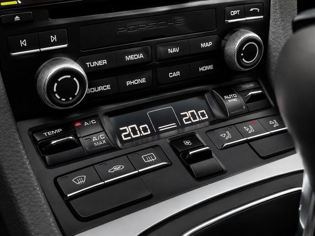 PORSCHE保時捷 CAYMAN  第7張相片