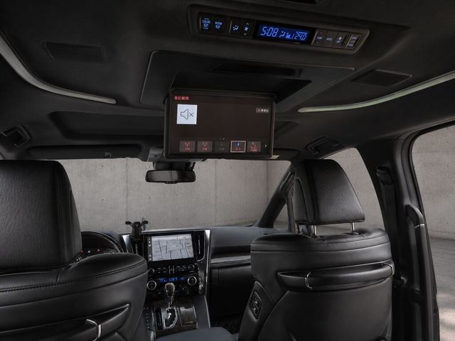TOYOTA豐田 ALPHARD  第5張相片