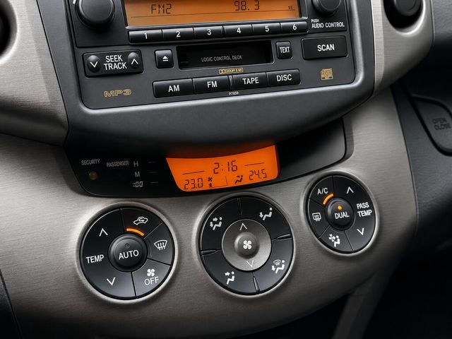 TOYOTA豐田 RAV4  第7張相片