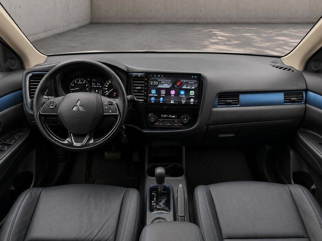 MITSUBISHI三菱 OUTLANDER  第3張相片