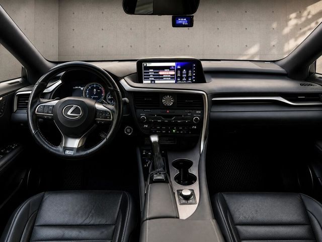 LEXUS凌志 RC200T  第5張相片