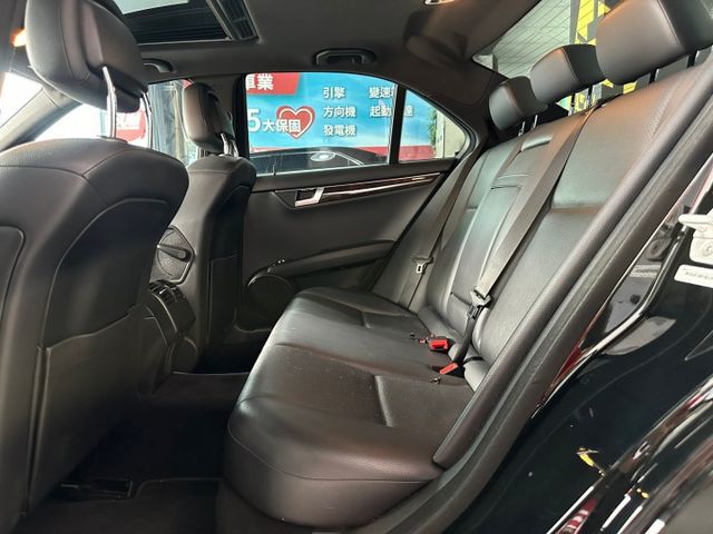 新入庫年輕人的夢想 2014年 W204 C250  HK音響/天窗/AMG套件/AMG18寸鋁圈  第8張相片