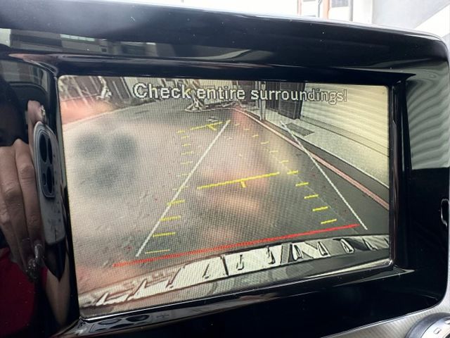 GLA200 總代理 定速巡航~全景天窗~自動停車~電動尾門~雙前電動椅~雙前記憶椅~車頂行李架  第11張相片
