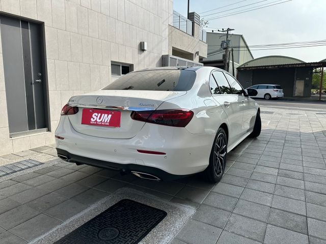 W213.5 E350 AMG ACC/自動跟車/車道維持/車道偏離/360環景/柏林之音/多光束頭燈/四座電吸門/腳踢  第5張相片