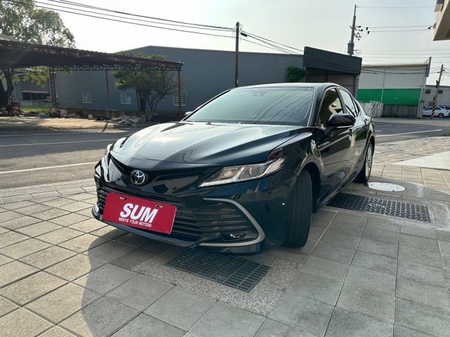 新入庫 Camry 2.0 八代 豪華版  安卓機~ACC跟車~車道偏離~雙區恆溫~光感頭燈~自動遠燈~循跡防滑  第3張相片