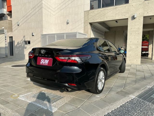 新入庫 Camry 2.0 八代 豪華版  安卓機~ACC跟車~車道偏離~雙區恆溫~光感頭燈~自動遠燈~循跡防滑  第6張相片