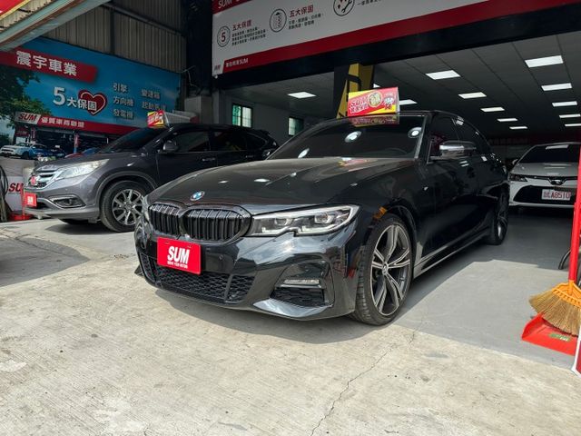 新入庫 330 M-sport 5AS/19吋鋁圈/M版丁字褲方向盤/車道偏離/無線carplay/雙電熱椅/腳踢尾門  第3張相片