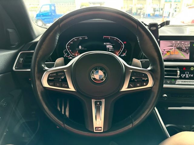 新入庫 330 M-sport 5AS/19吋鋁圈/M版丁字褲方向盤/車道偏離/無線carplay/雙電熱椅/腳踢尾門  第18張相片