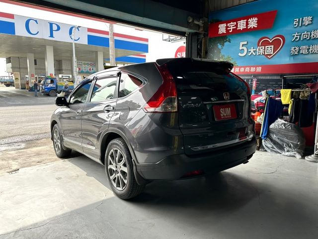 新入庫家庭代步車 CR-V VTi-S 2.4 電動天窗~分區溫控~中控螢幕~後座出風口~HID氙氣頭燈~煞車力道分配  第6張相片