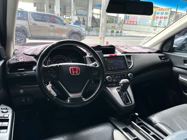 新入庫家庭代步車 CR-V VTi-S 2.4 電動天窗~分區溫控~中控螢幕~後座出風口~HID氙氣頭燈~煞車力道分配  第16張相片