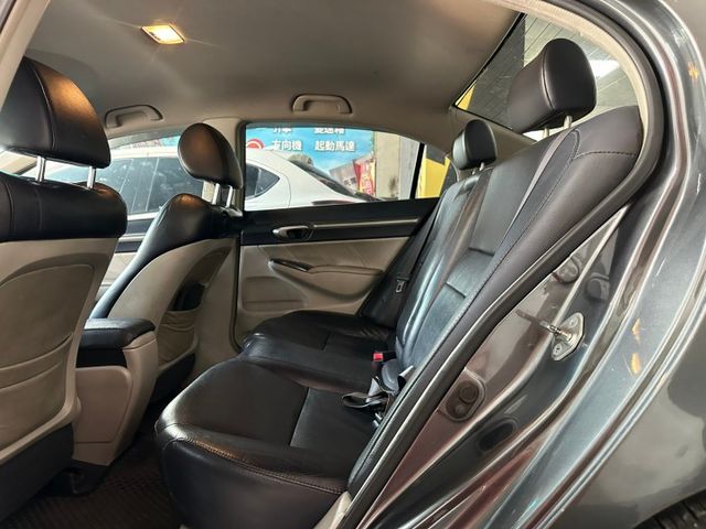 2008 K12 一手女用黑內裝 大螢幕安卓機/藍牙/導航/APPLE CARPLAY/倒車顯影/恆溫空調  第9張相片