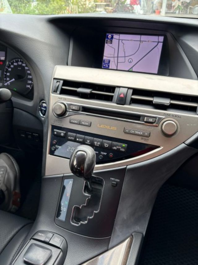 新入庫小休旅車 2012  RX450H 頂級版 3.5 里程：15萬公里雙前座冷熱通風功能 雙前座電動調整雙前座位  第13張相片