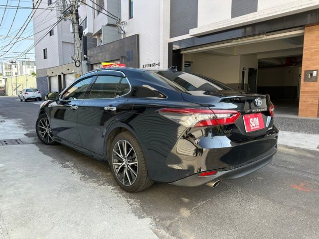 21年Camry 8.5代 油電旗艦版 免鑰匙摸門/全景天窗/雙前座冷熱通風/駕駛電動座椅/ACC跟車/車道偏離  第4張相片