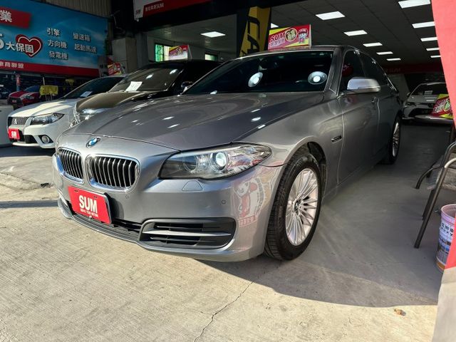 新入庫國產價錢  2013 BMW 520d 總代理   前霧燈/後霧燈️/失壓續跑胎/駕駛座電動調整  第3張相片