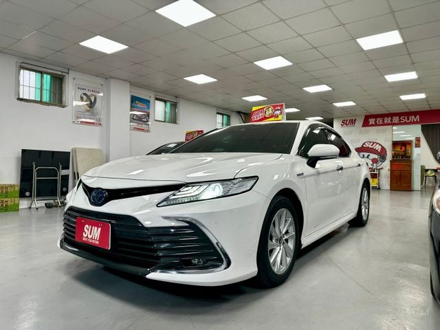 新入庫好開的 2021 CAMRY 2.5 Hybird尊絕 LED日行燈、頭燈、尾燈、ACC主動跟車  第3張相片